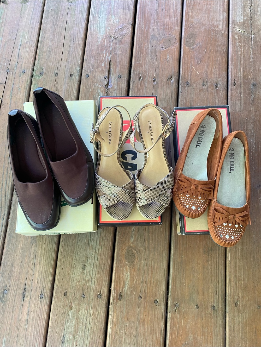 3️⃣ for $1️⃣5️⃣ 3 pairs of shoes for one low price‼️